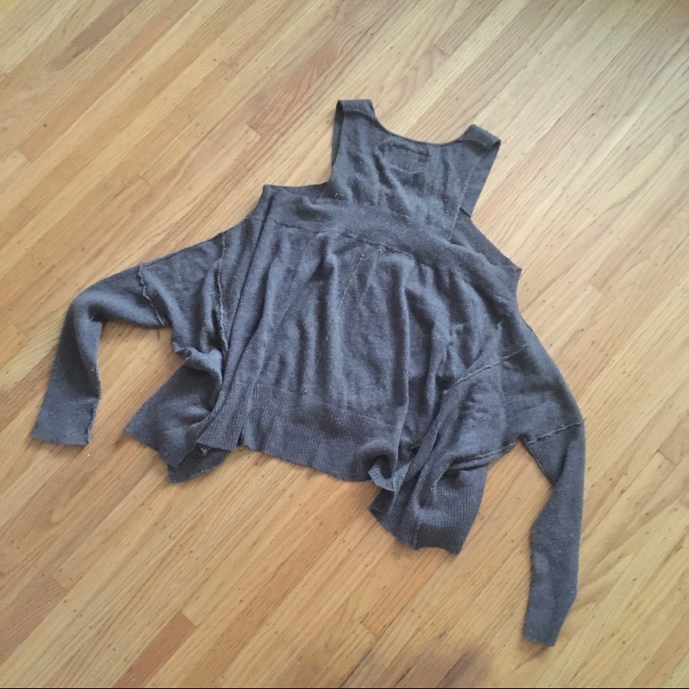 🎁FW2P/$30 All Saints cropped cold shoulder sweater s/m AS IS - Picture 4 of 4